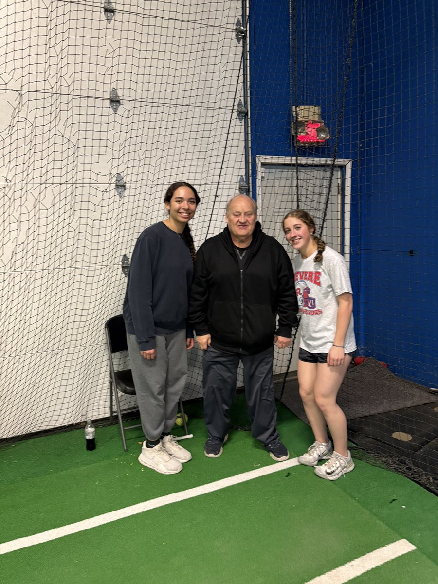 C__Jackson28's tweet photo. Yesterday @sydney_k66 and I helped Coach McCoy with a practice for Revere youth softball! https://t.co/0UIMQ6H6Wp