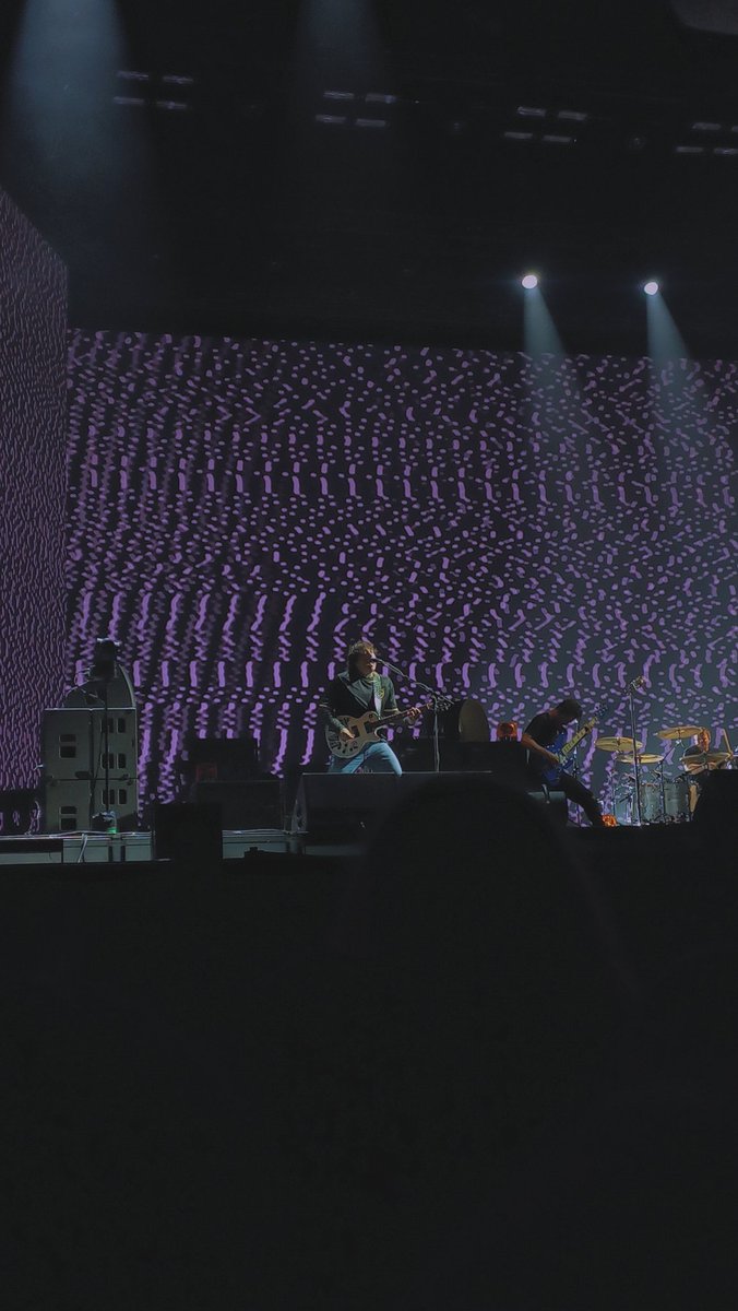 jurídico frank iero tweet media