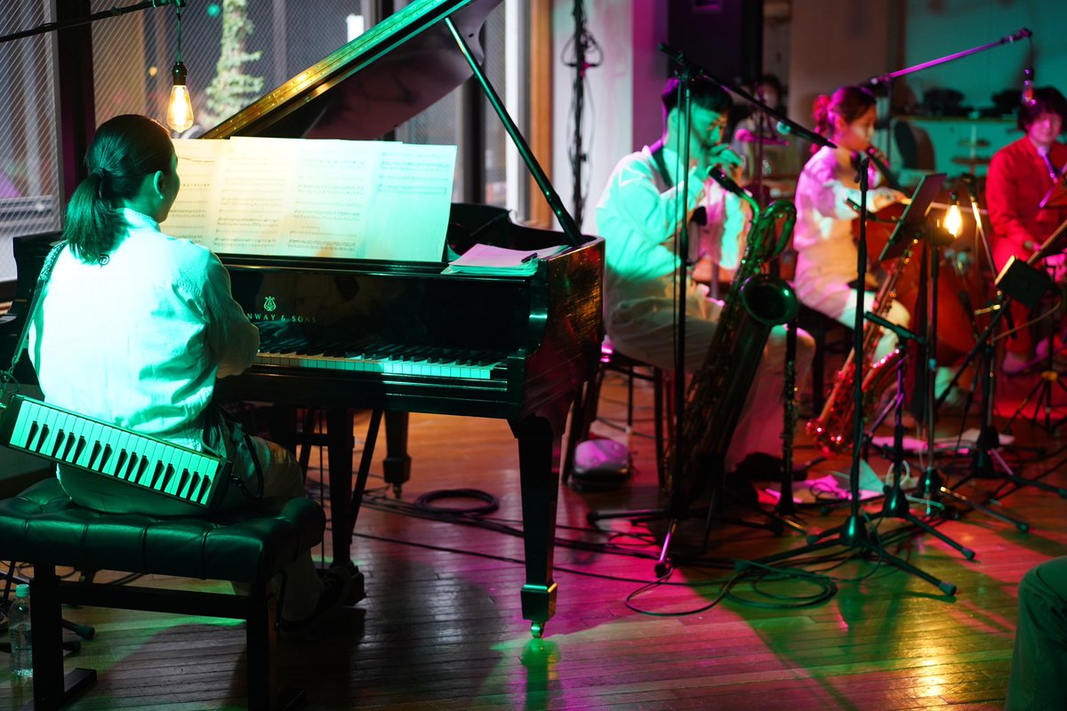 雪の中、PANCETTA MUSIC LIVE vol.2にご来場いただいた皆様ありがとうございました。みなさまのおかげで、素敵な空間が、そして素敵な曲も生まれました。

また、お会い出来るのを楽しみにしています。

LIVEで扱った作品
「あきらめないで」
note.com/pnct/n/n493938…

写真：Sayuri K