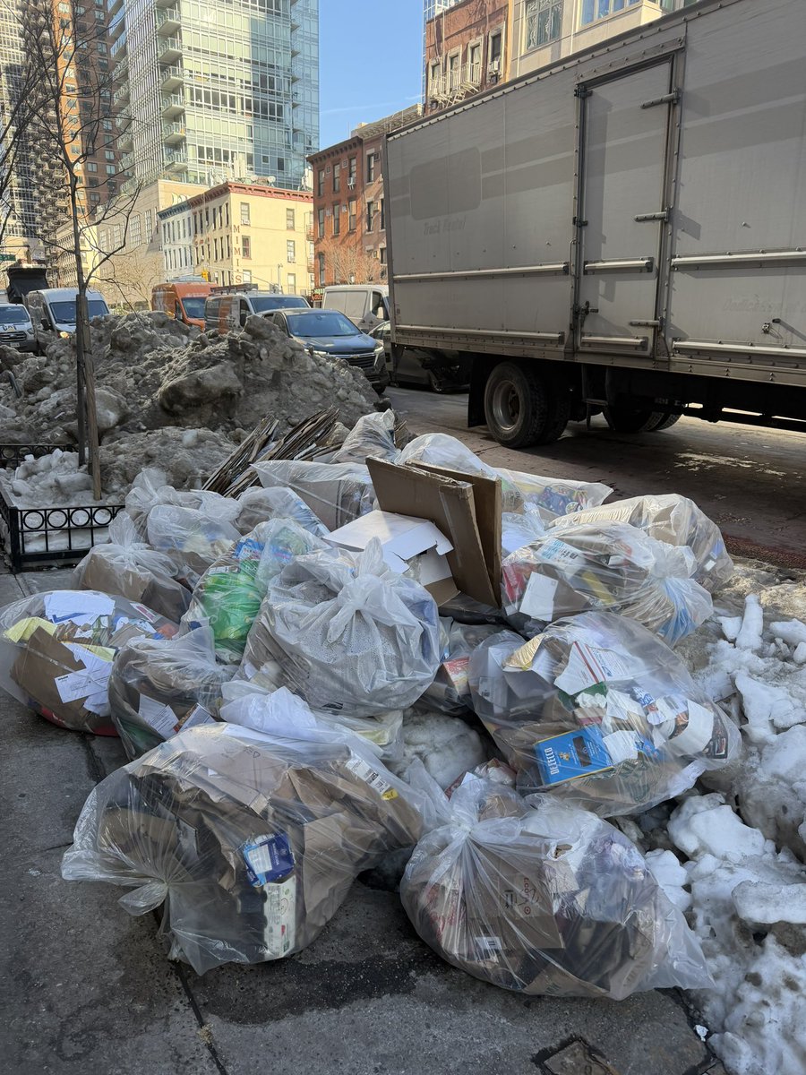 1 month into Mayor Mamdani's term and NY already looks like Uganda