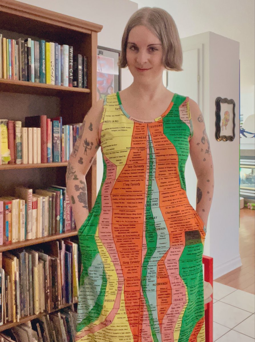 Possibly the weirdest pattern I've seen, so I obviously needed the histomap  dress from Svaha. It's 4000 years of world history on a dress.