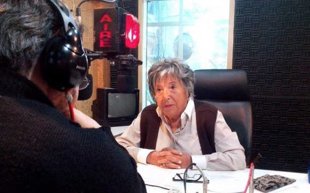 Adiós a #MaríaEloísaGalarregui.
Hizo mucho a lo largo de los años, pero yo todavía recuerdo lo que su voz (y su palabra) imponían cuando en la vieja Emisora del Palacio se preguntaba ¿Y ahora qué? 
Todavía era de noche.
📷 <a href="/RadioSarandi690/">Sarandí 690</a>