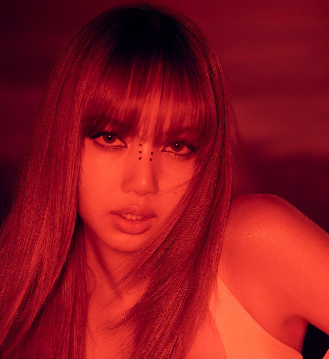 JENNIE Charts tweet media