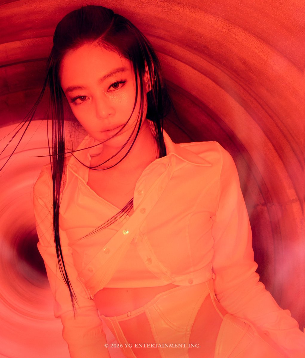 JENNIE Charts tweet media