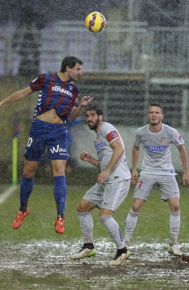 Cholismo: el campo estaba mal… es una vergüenza ….
Eibar 2015: 🥱