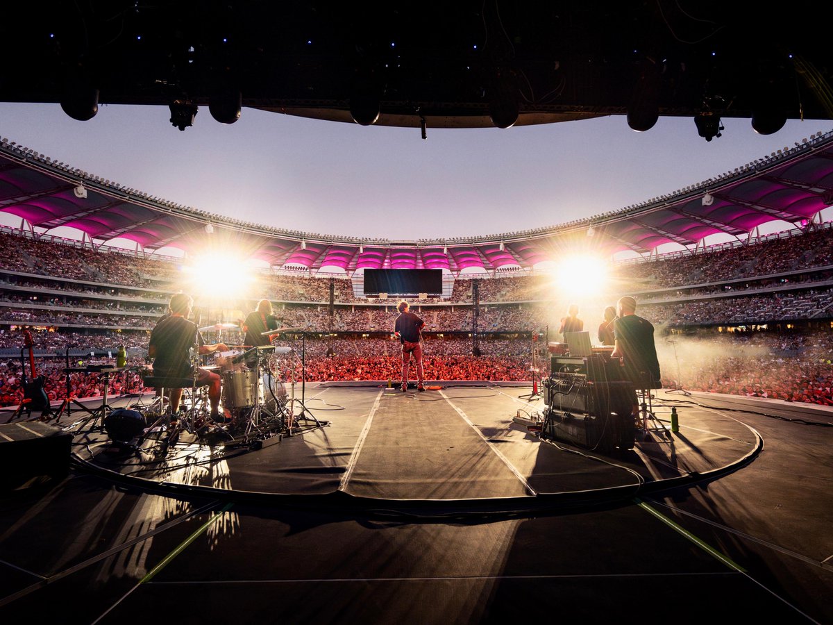 Vance Joy tweet media