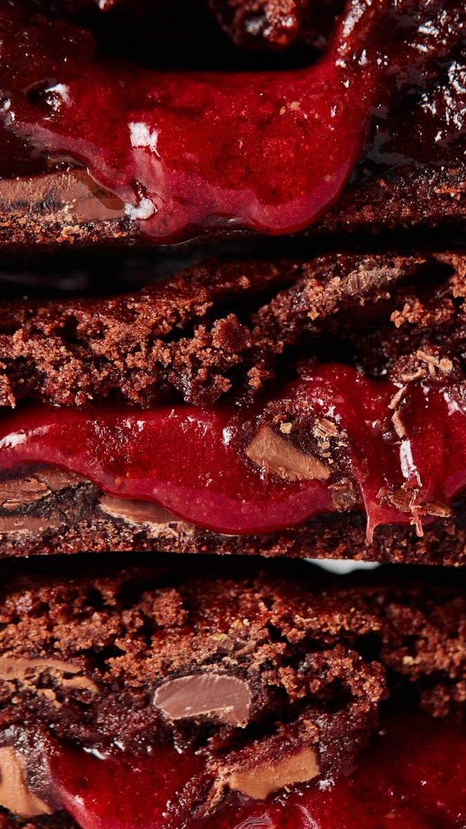 A cross section of our chocolate covered strawberry cookie dough, Pepe Saya butter with Butterboy making the dough 🧑‍🍳🍪