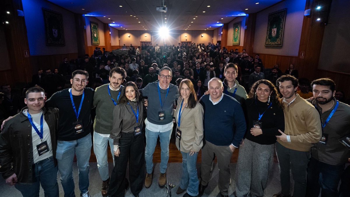 Adrián Pérez tweet media