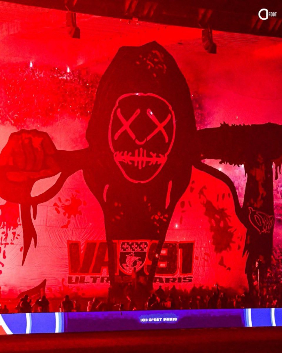 ar0basemehdi's tweet photo. Les tifos du CUP ce soir sur l’humiliation jsui mort https://t.co/54nETB9JI9