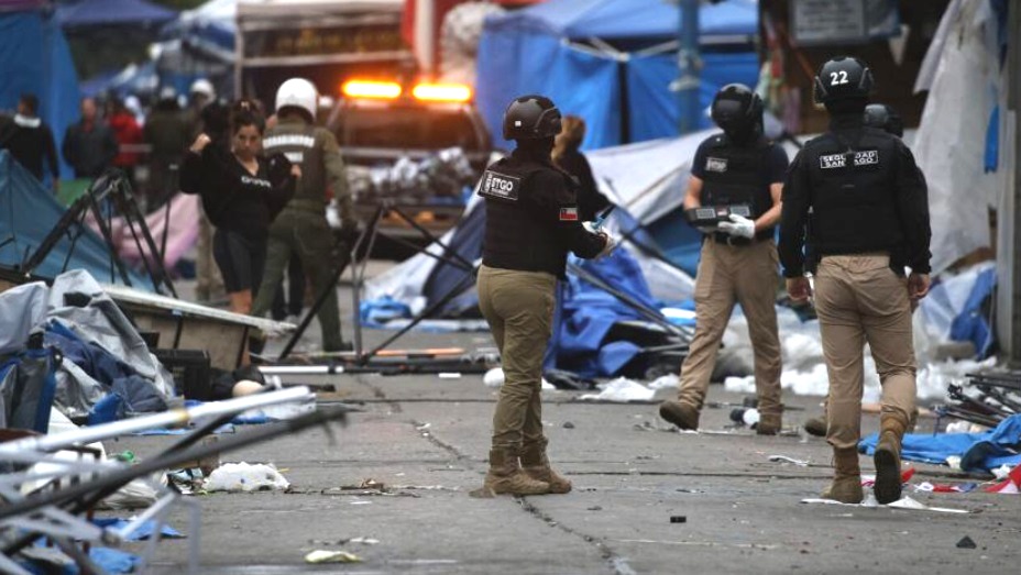 Ambulante venezolano apuñaló a guardia municipal en Meiggs: Sería sicario del Tren de Aragua gamba.cl/2026/02/ambula…