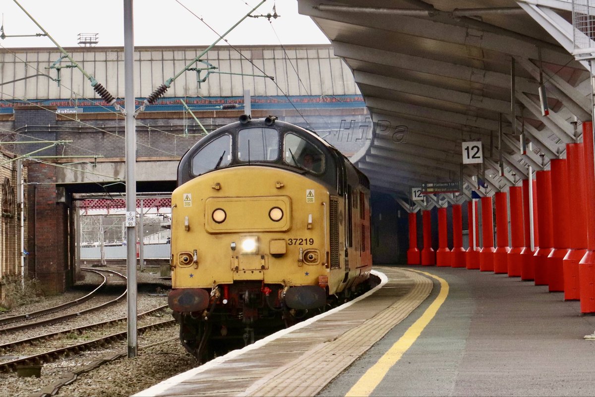 HiPa125's tweet image. Colas Rail Freight #Class37 37219 ‘Jonty Jarvis’ working 0Z43 0950 Derby Rail Technical Centre &amp;gt; Edinburgh Slateford Depot through Crewe #WCML