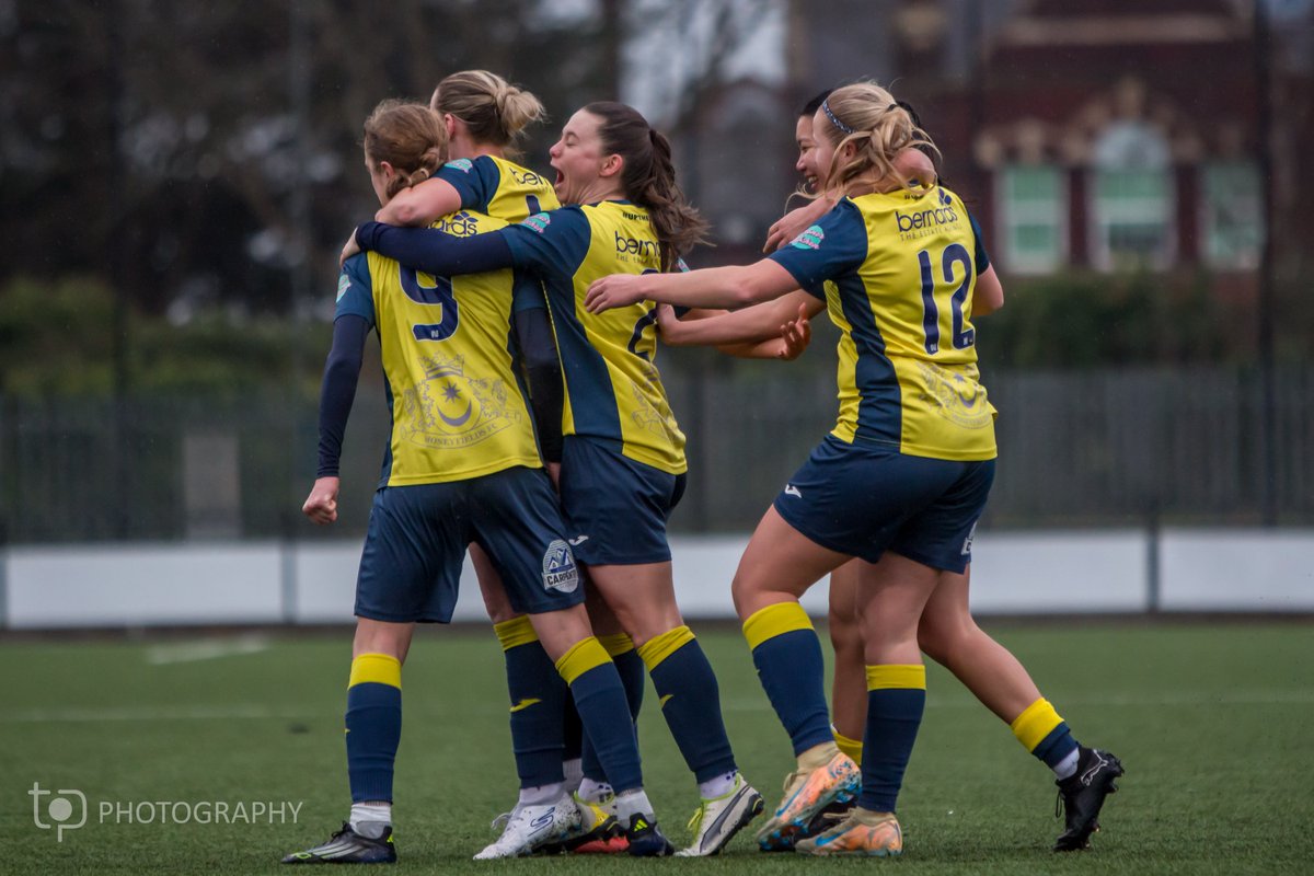 TP Photography tweet media