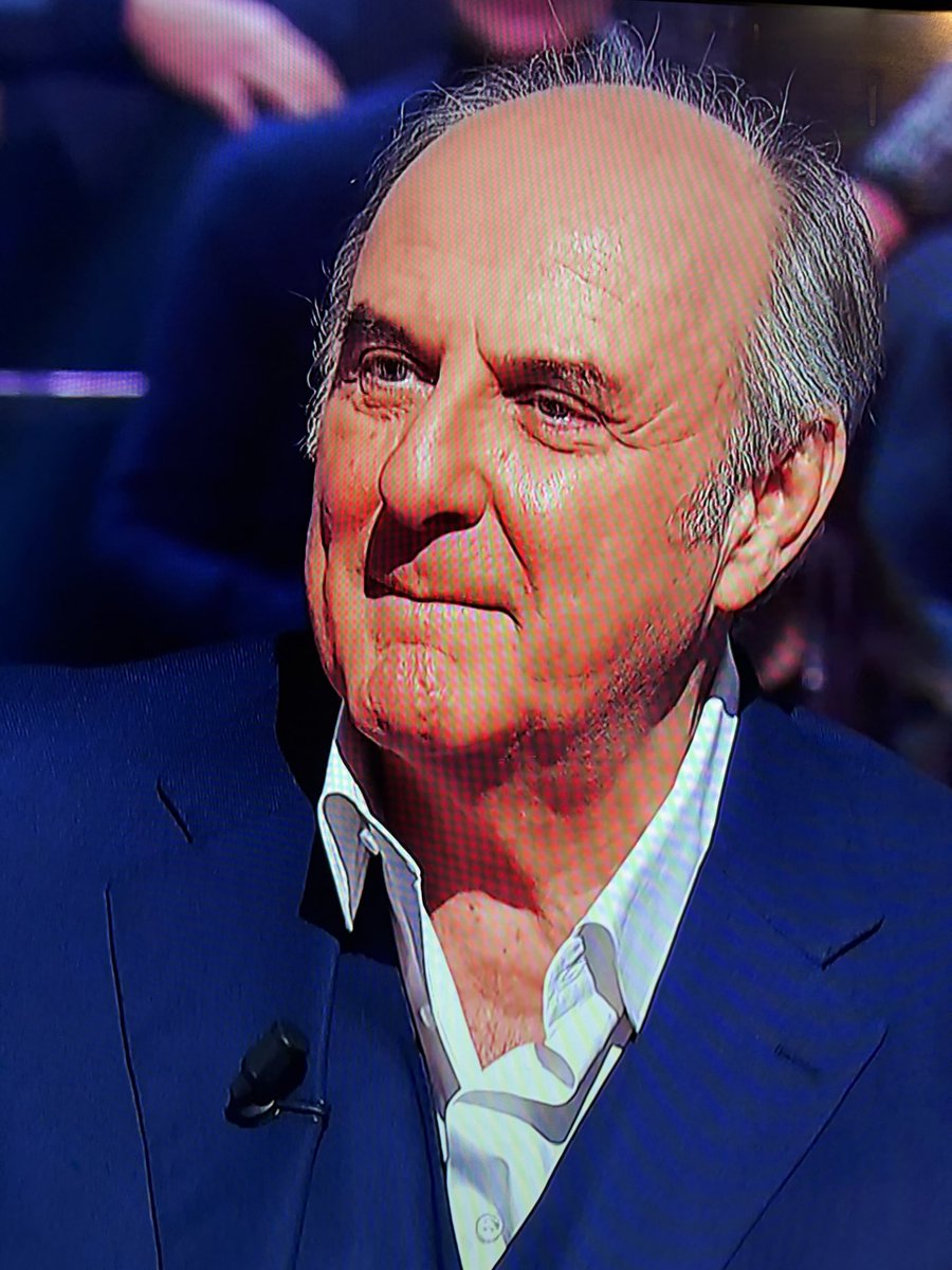 E questa sera <a href="/Gerry_Scotti/">Gerry Scotti</a> taglia il traguardo delle 1.700 puntate condotte di #Chivuolesseremilionario (tutt'ora è 1º AL MONDO) 🤩