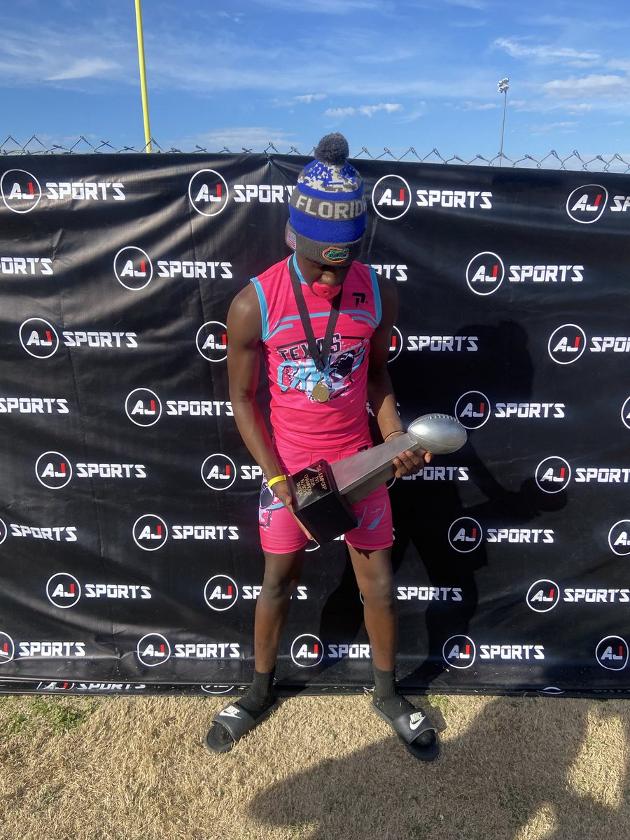 IanNgishu's tweet image. Brought it home💍🏆
#Freshman #Lockdown 
@TexasChaos817 @DemarcusHarri01