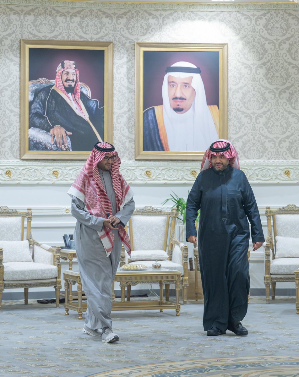 AljunidiAz's tweet photo. سيدي صاحب السمو الملكي الأمير #فيصل_بن_خالد_بن_سلطان بن عبدالعزيز أمير منطقة #الحدود_الشمالية  يستقبل 
صاحب السمو الملكي الأمير تركي بن محمد بن فهد بن عبدالعزيز  وزير الدولة
#منطقة_الحدود_الشمالية 
#عرعر https://t.co/dPl8n4GigN
