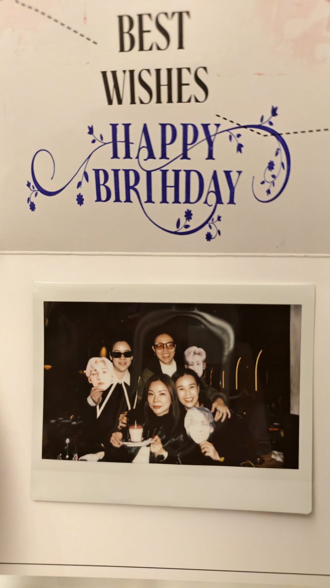 oam_bb's tweet photo. Officially 43!! 🎂❤️

ปีนี้มีน้องแบมมาเป็นแขกsurpriseด้วย @BamBam1A
ป.ล ถ้าน้องแบมมาคอมเมนท์นะ จะกินมัง10วัน!!!!!!!! 😆😆

#turning43
#bambam
#got7 https://t.co/CECbsPUcJl