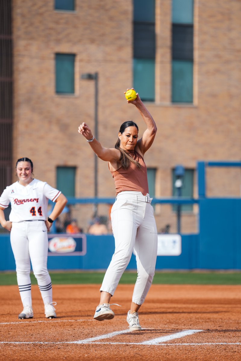 Texas Softball tweet media