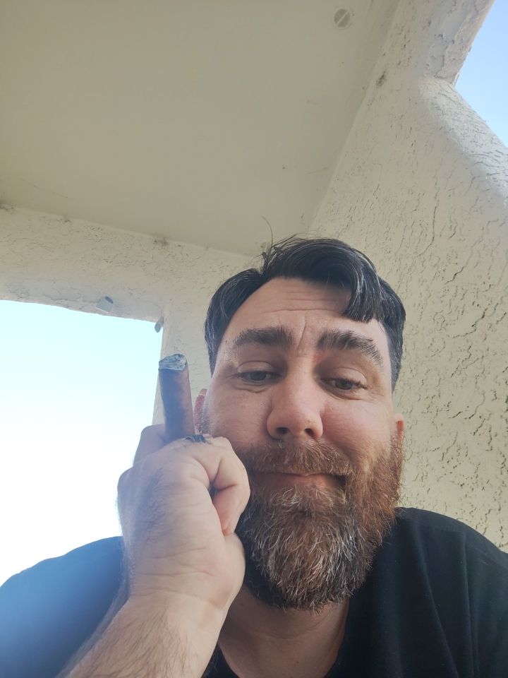 Gregthetrucker2's tweet photo. Cheers https://t.co/SkdojsC4Mh