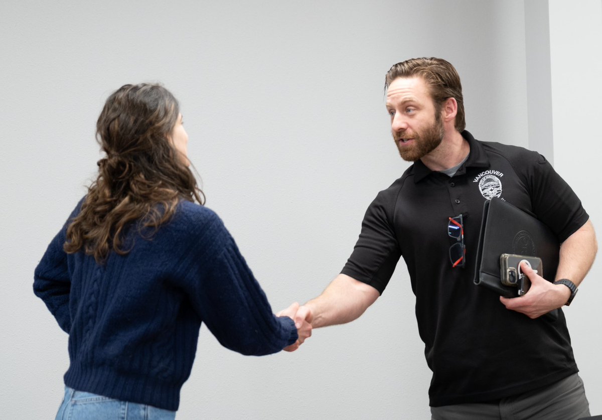 Rep. Marie Gluesenkamp Perez tweet media