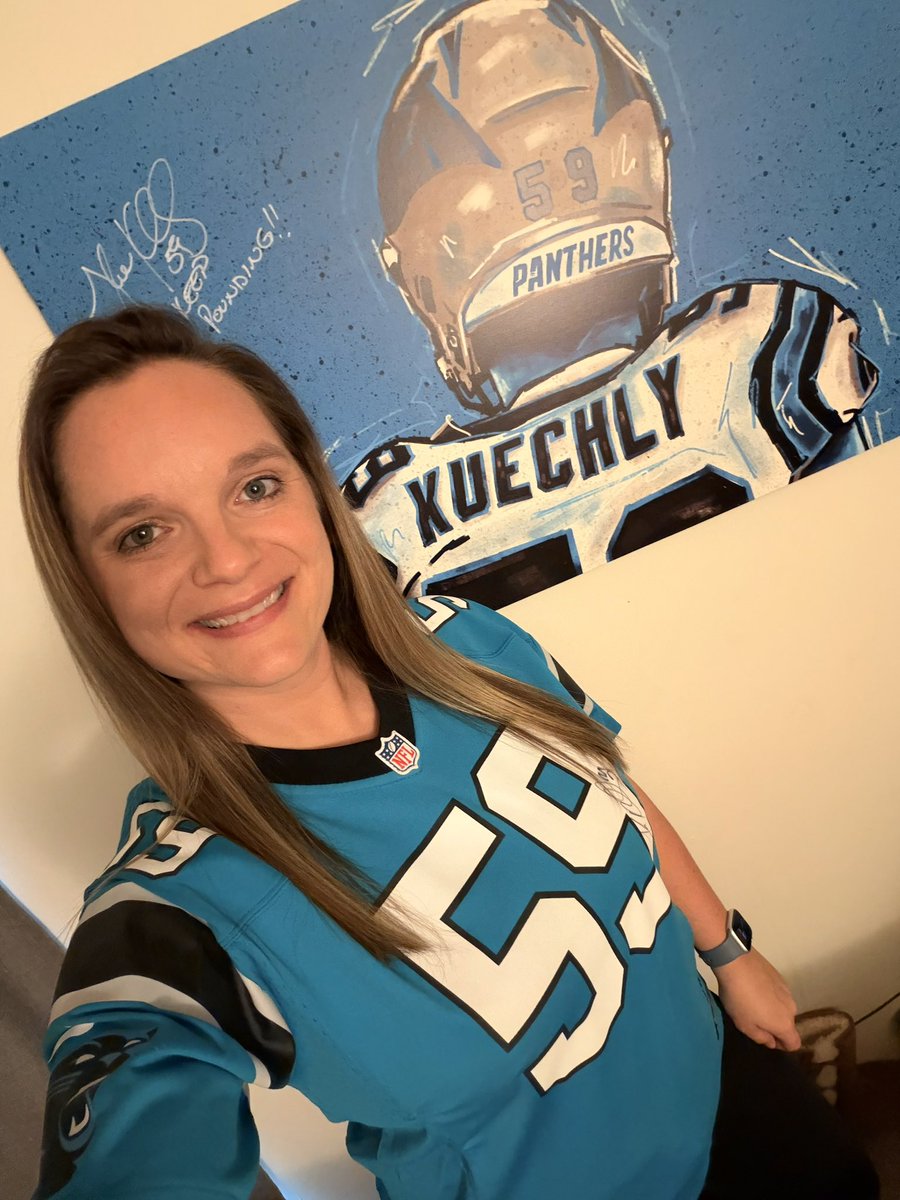 JessMarie1359's tweet photo. It’s only fitting to wear a future HOFer today #Luuuke 🐐 #KeepPounding @LukeKuechly 
I hope both teams have fun but don’t care who wins 🤣😆 https://t.co/ldGYlfZ69k