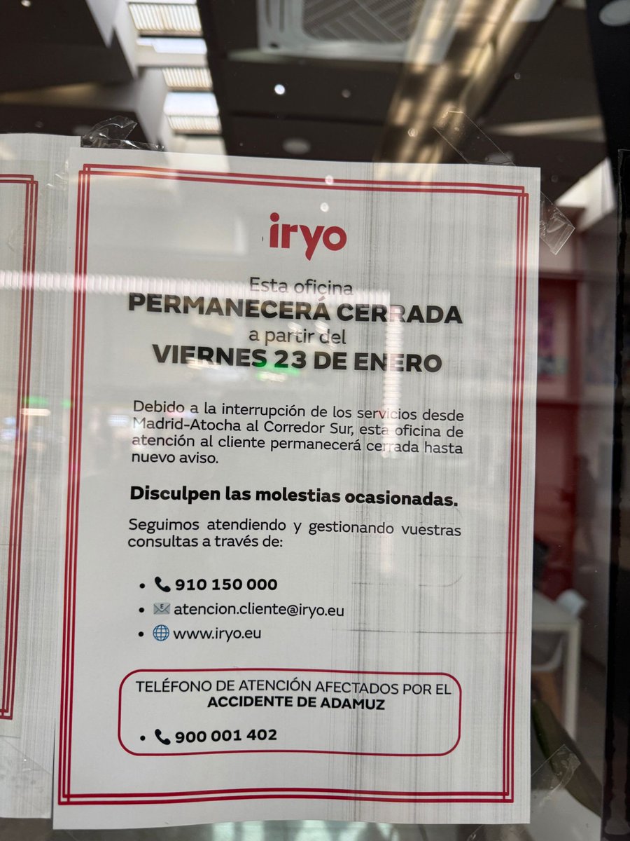 Laura_Zd82's tweet photo. @fabianaalonso @_ToniPS @OUIGO_Es @consumidores @iryo_eu @OUIGO Si lo que quieres es contactar con @iryo_eu nosotros llamamos a este teléfono gratuito 900 926 851 y después de insistir de que queríamos hablar con una persona y no con un robot, lo conseguimos. Si no en la foto que hice pone otro teléfono https://t.co/immn9vyTOI