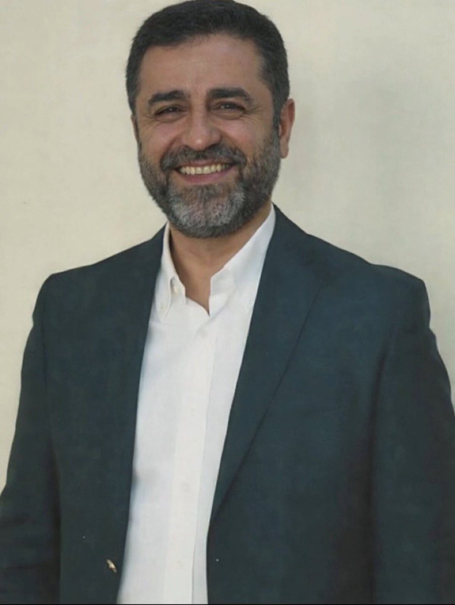 ciwanhaso's tweet photo. Demir kapılar ardında eksilmeyen bir gülüş
#SelahattinDemirtaş https://t.co/5u8lmKA2EU