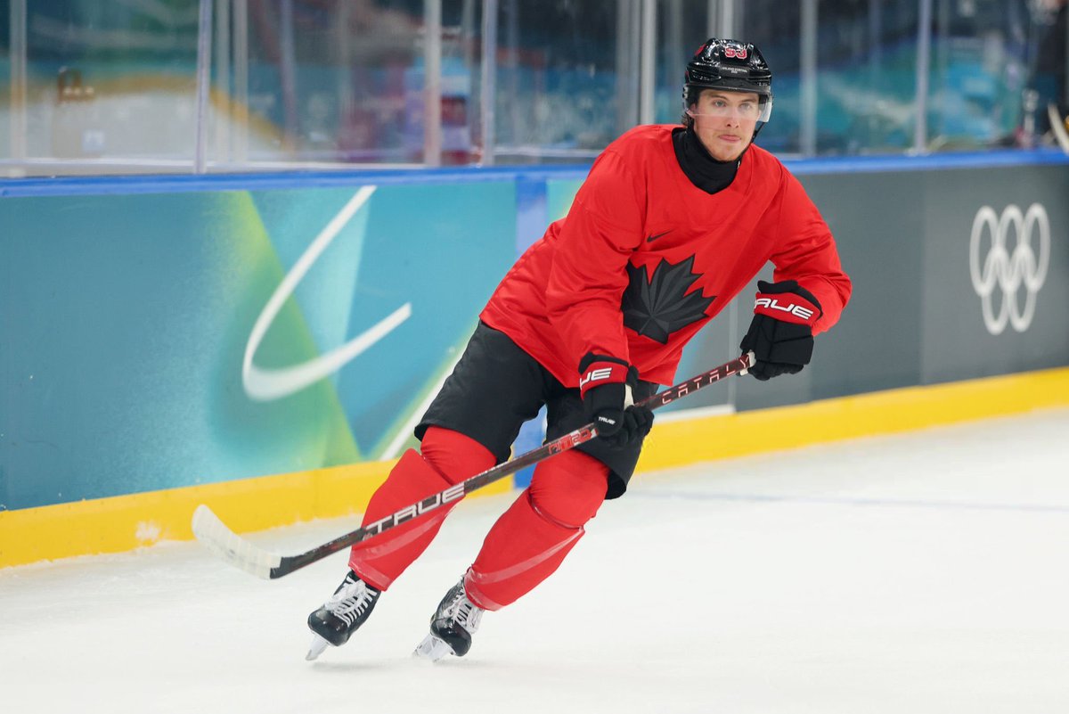 lclrcmrnr's tweet photo. mitch marner, olympian 😌 https://t.co/tUMHDB91n9
