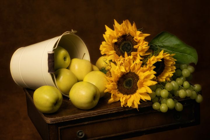 natashabin's tweet photo. Art of the Day! "Still life with sunflowers and fruit". Buy at: https://t.co/trEiEY8z7I https://t.co/BvasPGM6qt