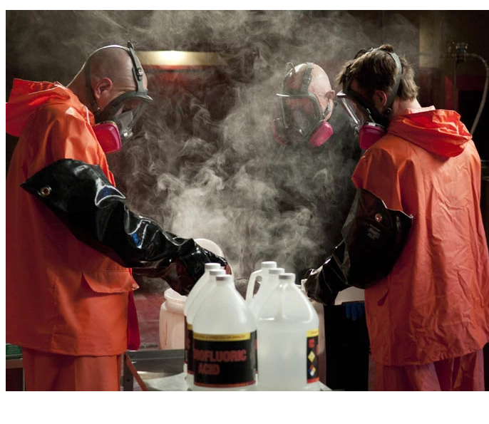 🚨 En 2018, Jeffrey Epstein a commandé 1 248 litres d’acide sulfurique sur son île Little Saint James.