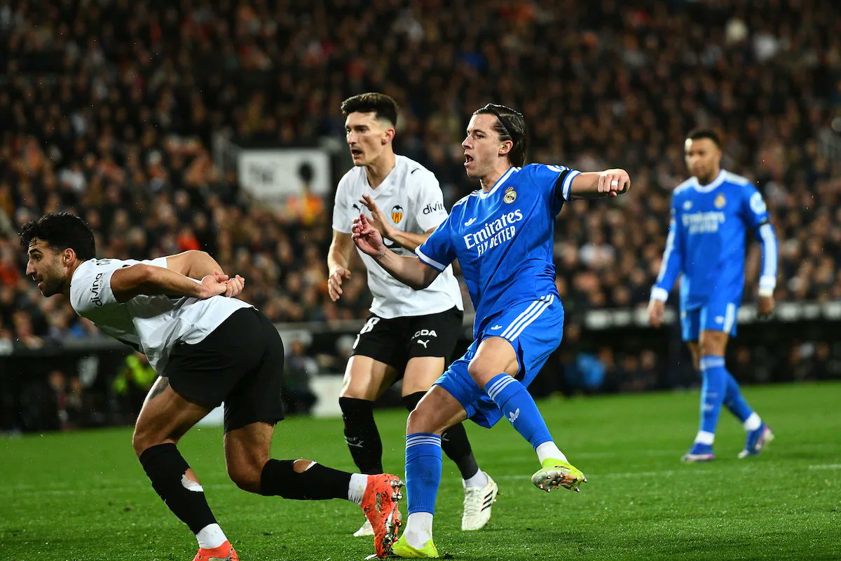 ✓ #ValenciaRealMadrid 0-2 Historial del Valencia-Real Madrid en Liga entre  2009/10 y 2025/26, por orden - El Real Madrid ganó 5 partidos seguidos. -  Después 10 resultados sin repetir (gana Valencia, empate