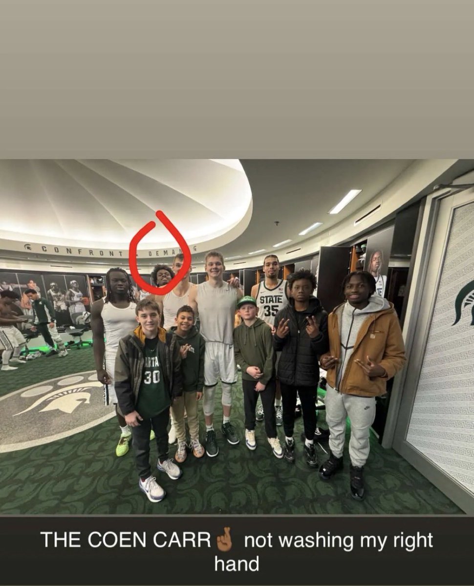 ShondraTho42527's tweet image. MSU basketball game #ThirdRow #LockerRoom #CoenCarr #JeremyFears