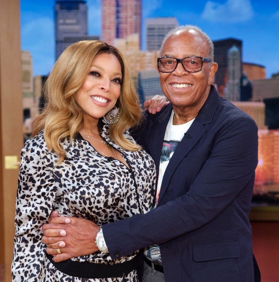 Wendy Williams’ dad, Thomas, has sadly passed away at 94, a week before his 95th birthday 🕊💔🙏🏽

He was one of the first Black people to become a school principal in New Jersey in 1969.