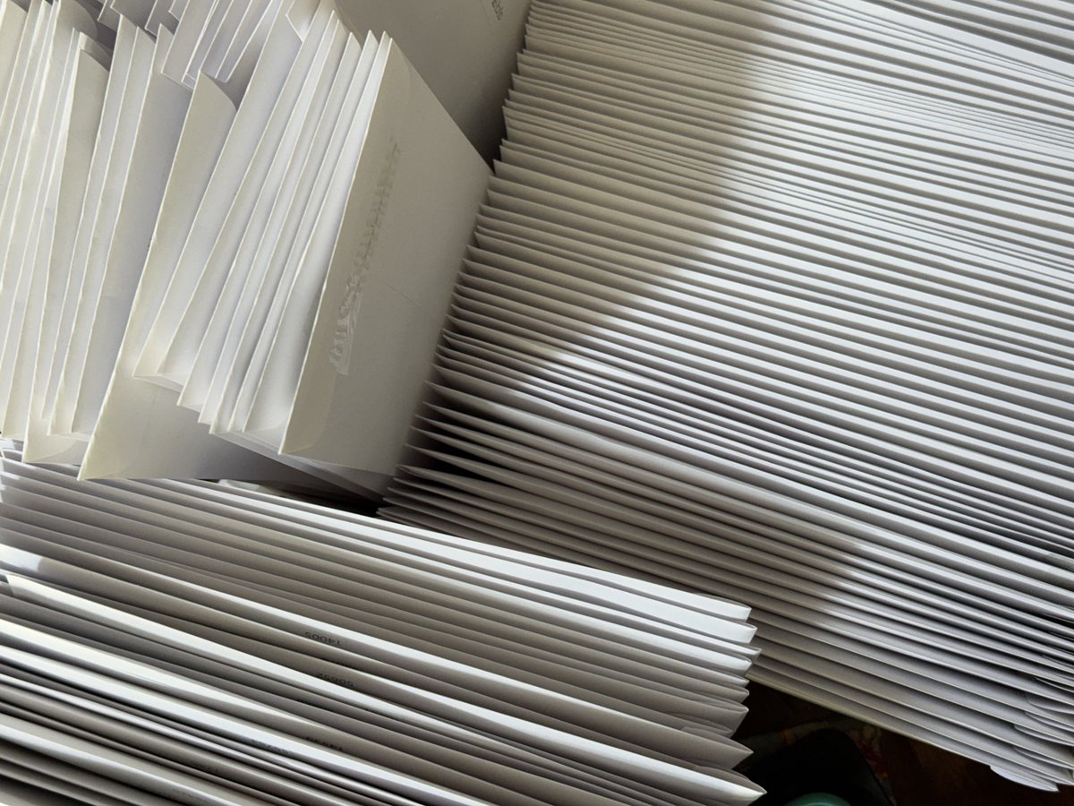 ๐๐ฅ๐จ๐ญ tweet media