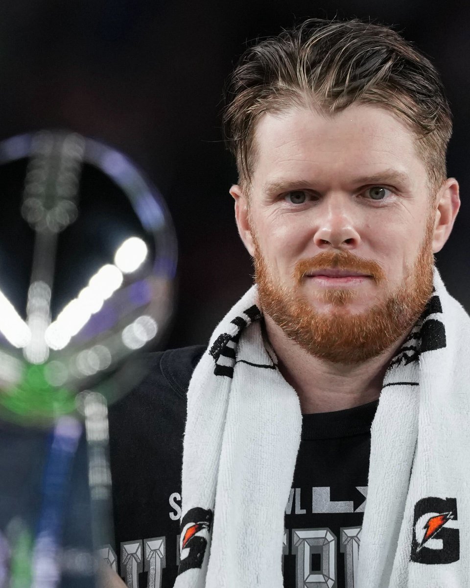 Sam Darnold.

Super Bowl champion.