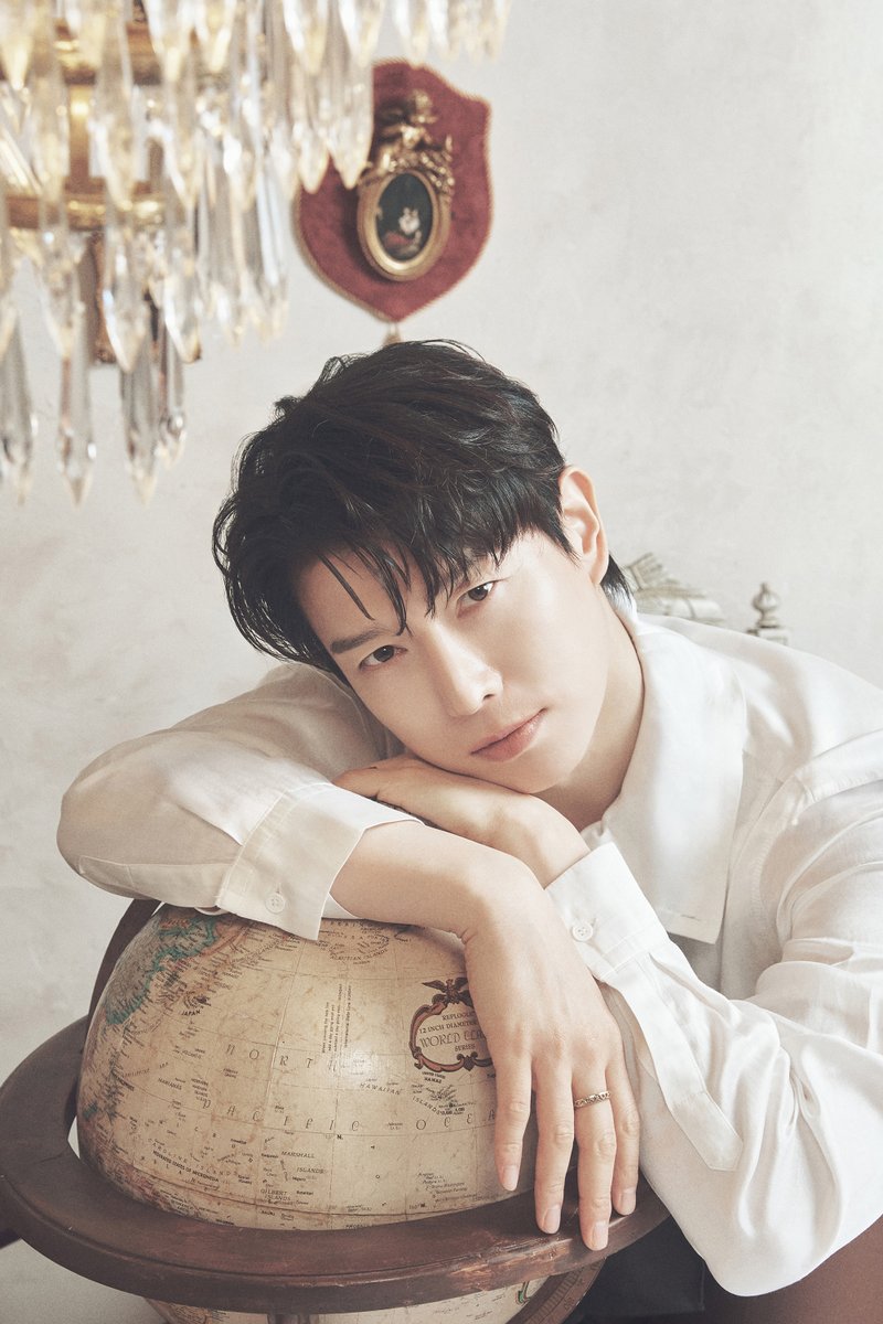 official_fore's tweet image. [ #FORESTELLA_NEWSONG ]

&amp;lt;THE LEGACY&amp;gt;
- Digital Single ‘Etude’
Doohoon PHOTO

🎧 Pre-Release on
2026.02.12 6PM (KST)

#포레스텔라 #배두훈 #THELEGACY
#Etude #Forestella #BaeDoohoon