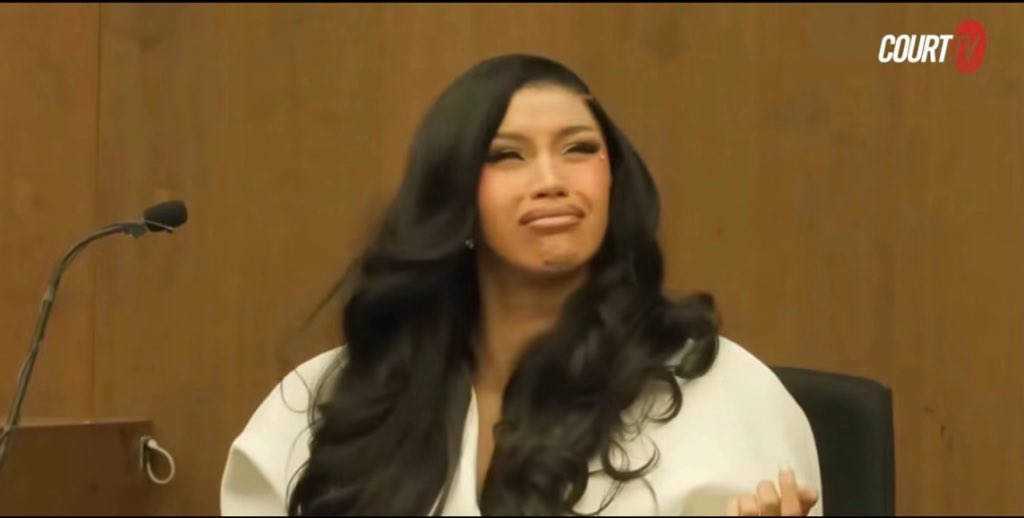 Why are barbz getting bold… Nicki isn’t even allowed at these type of events anymore