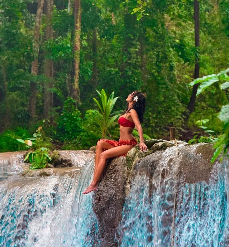 yeolllllllvzkck's tweet image. your own artists always have to fly overSEAs just to find real nature for their mv concept✌️