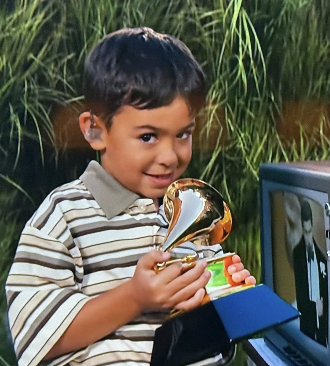 JimPSP's tweet image. Screw you Megyn.  If Kid Rock brought you to tears, you're a complete kiss up. This is tear-worthy..