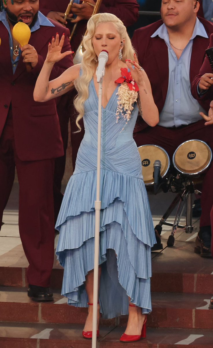 Lady Gaga Francesa
Lady Gaga Italiana
Lady Gaga Gay Icon
Lady Gaga Latina