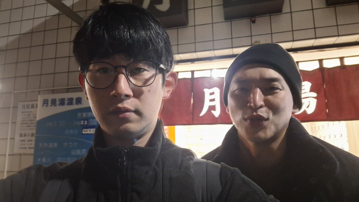 kantarou4279's tweet photo. 12日カラタチ×ウバーバツーマンライブ｢おにぎりくんZZ｣の手売りを秋葉原で18:00～19:00位から2人でやりますのでよろしくお願いします。
変更出る場合はまたこちらでお知らせをします。 https://t.co/rsthLdUZmV