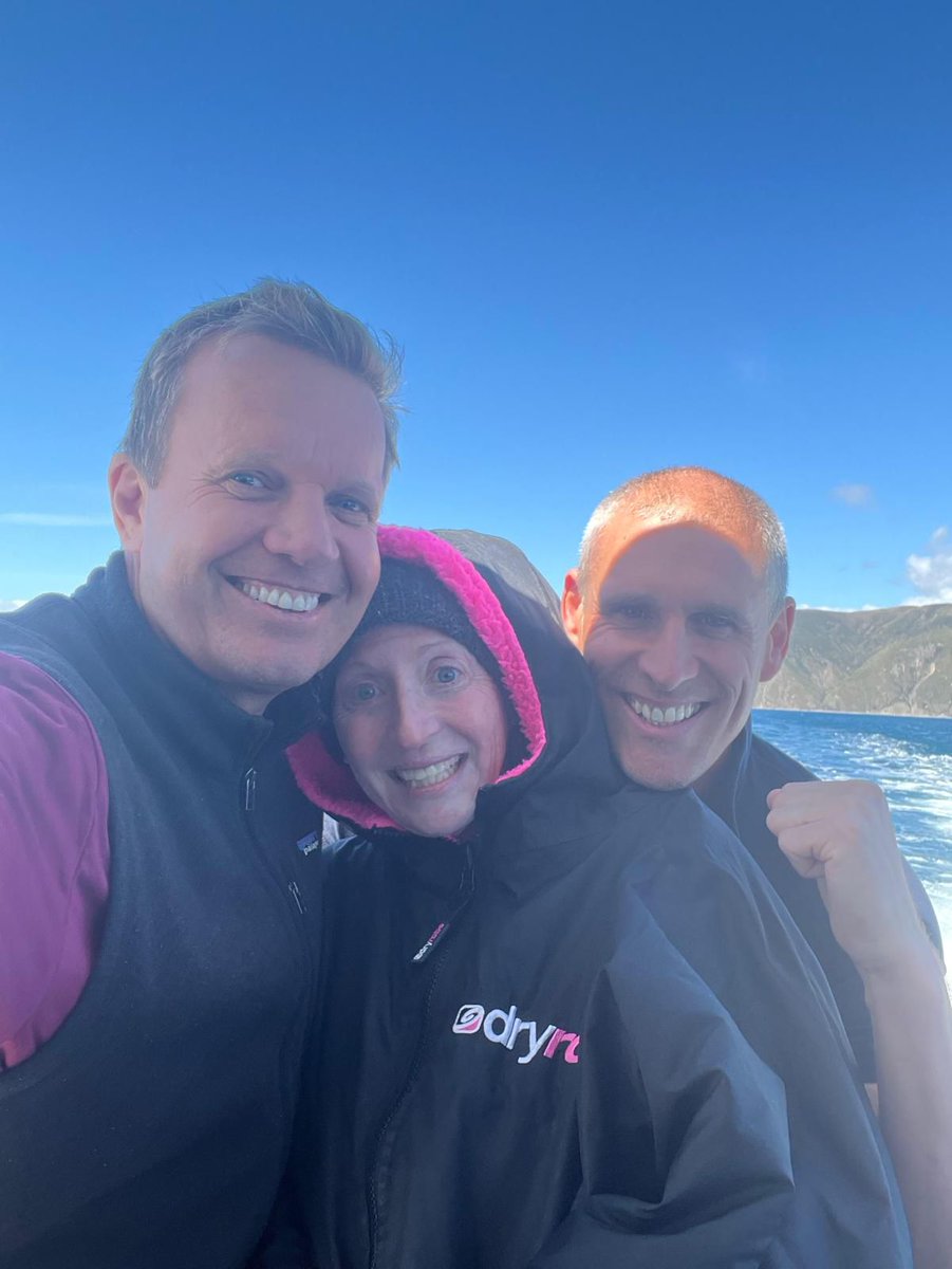 RedTopSwim tweet media