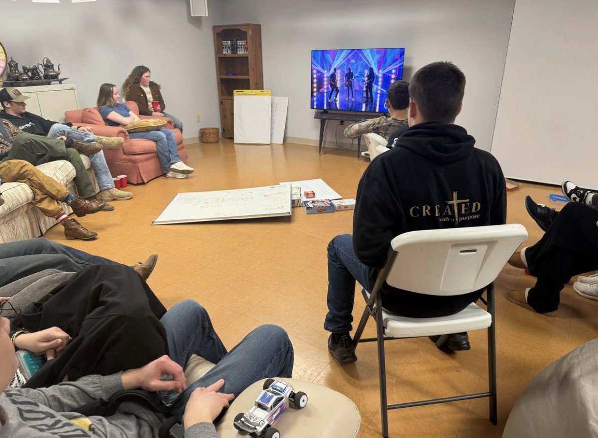 I am so proud of the Club America (Club America) chapters across the great state of Indiana, like the one in Floyd and Harrison counties, who came together to watch tonight’s <a href="/TPUSA/">Turning Point USA</a> All American halftime show!!

<a href="/tpusastudents/">TPUSA Students</a> 
#AllAmericanHalftimeShow #AllAmericanHalftime