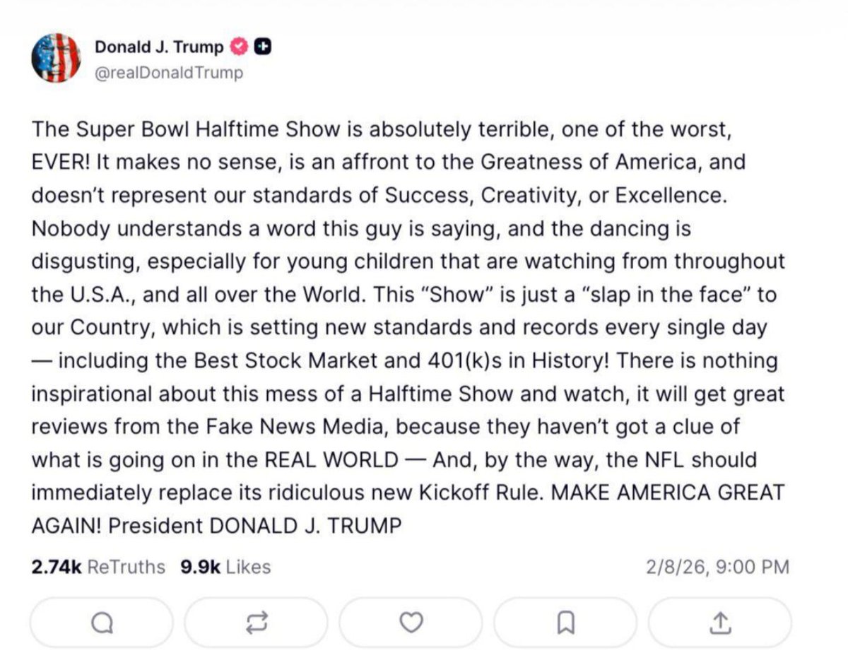 AlejamillerR's tweet photo. Trump, que aparece más de 4.500 veces en los archivos del pedófilo Epstein, se atreve 
(desde su moral) a decir del concierto de Bad Bunny: 
"Y el baile es asqueroso, especialmente para los niños pequeños que están viéndolo en EEUU"
El mensaje es una oda al racismo y al cinismo. https://t.co/8Qu96XeEtx