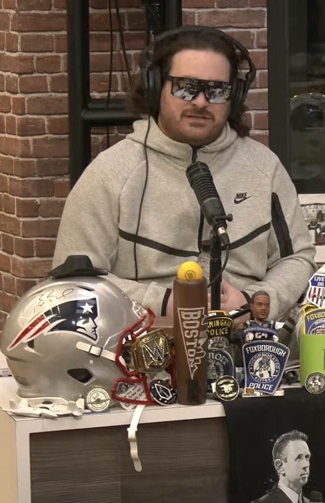 thomasconrad36's tweet photo. @PatMcAfeeShow “Drake Maye and the Patriots were built for this moment” https://t.co/AIBUKIWaM4