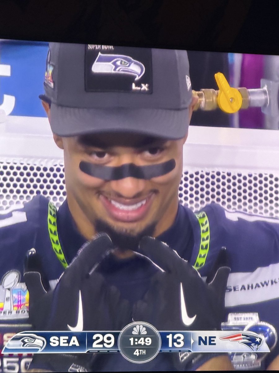 Mad Times tweet media