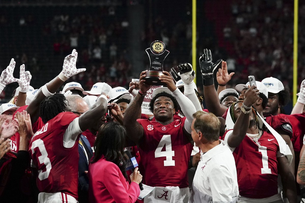 Sidelines - Bama tweet media
