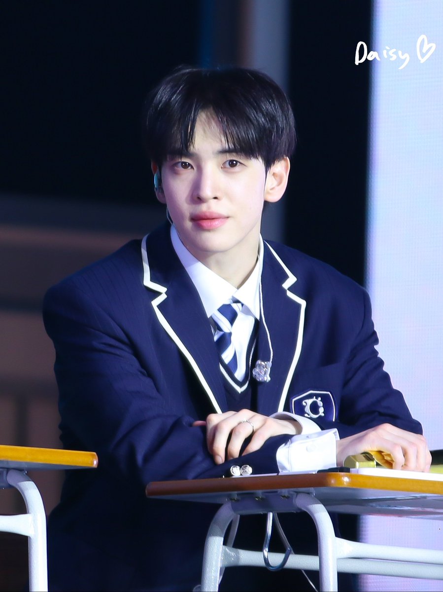 260208 CRAVITY VITY FESTA

교복 넘 잘어울려❣️

#CRAVITY #크래비티 
#ALLEN #앨런