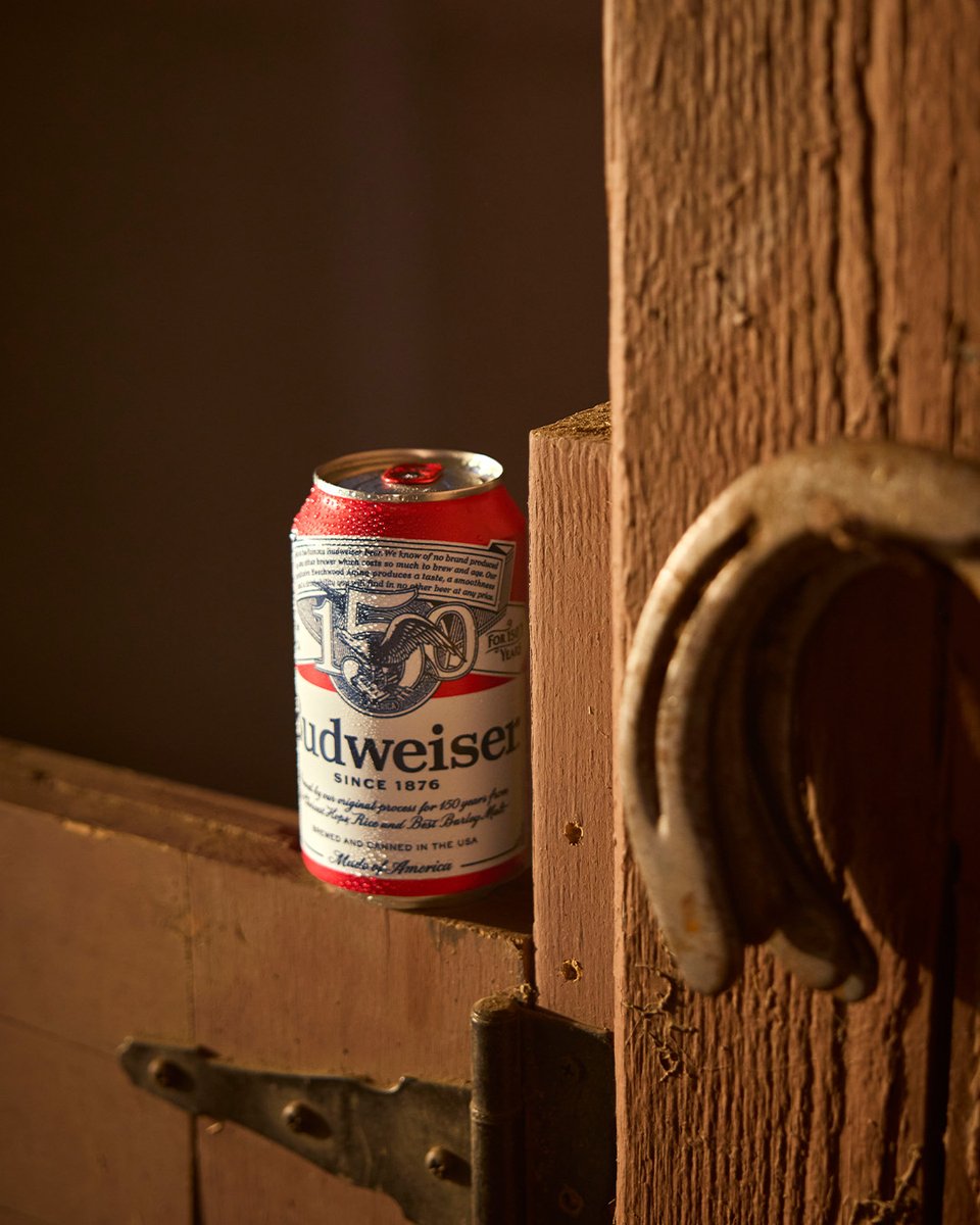 Budweiser tweet media
