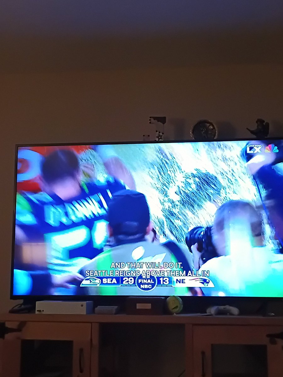 This game was awesome. Of course I'm sad the pats lost but good for Seattle. I'm especially happy for Darnold because I believed he was good for so long.

Can't wait for next year!!!