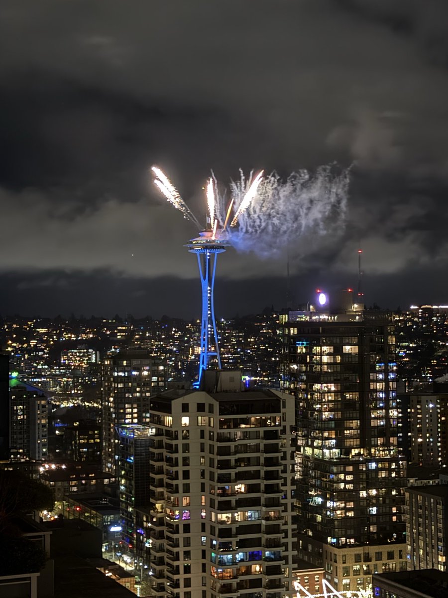 Blue Öwlz: Medic tweet media